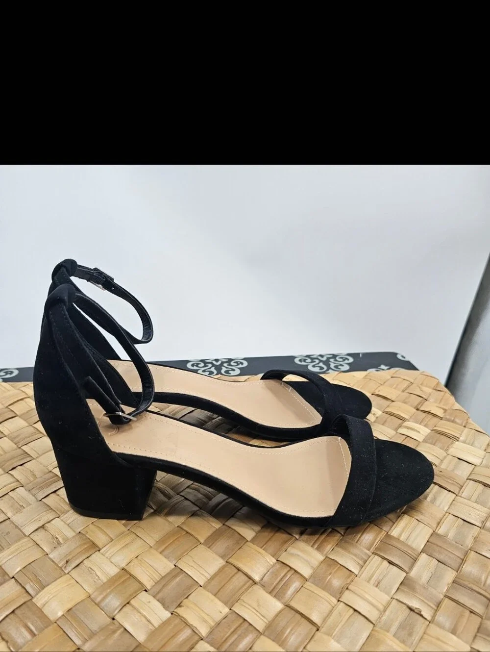 Black Heels Open Toe Low Block Summer Sandals Size 8.5